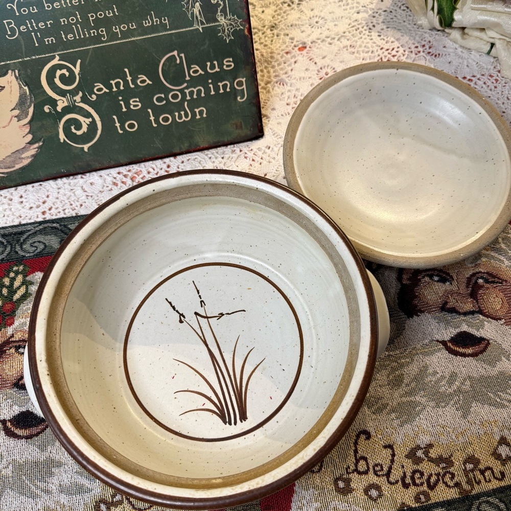 Gorgeous Handmade Pottery Casserole Dish - Picture 3 of 6